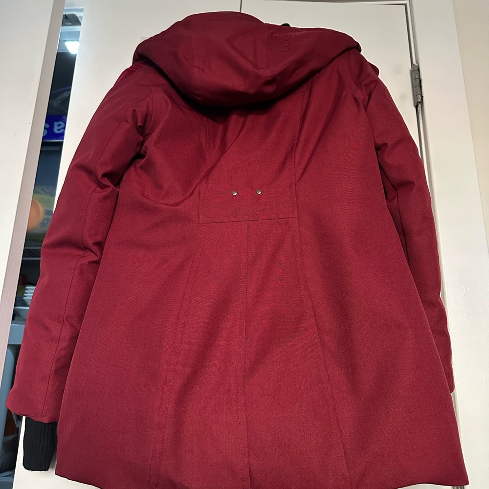 Lle Size Medium Red Winter Down Jacket - image 8
